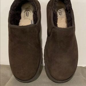 Ugg Kenton Slipper Chocolate Wms Sz 10/ Men’s 8